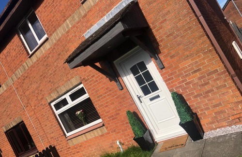 Glasgow House | Wallace Home