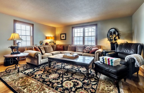 Port Rowan Other | Walnut Grove Estate is a spacious and cozy farmhouse with 50acres of privacy.