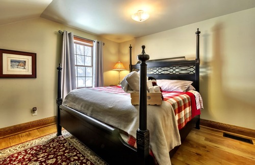 Port Rowan Other | Walnut Grove Estate is a spacious and cozy farmhouse with 50acres of privacy.