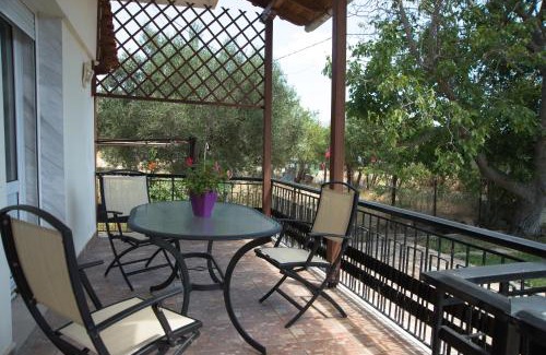 Dhikella Apartment | Walnuthouse