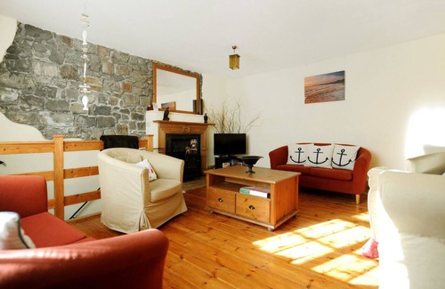 Lyme Regis House | WALTHAM HOUSE, pet friendly, country holiday cottage in Lyme Regis