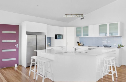 Salamander Bay House | Wanda Point House - pure tranquillity and walk to beach
