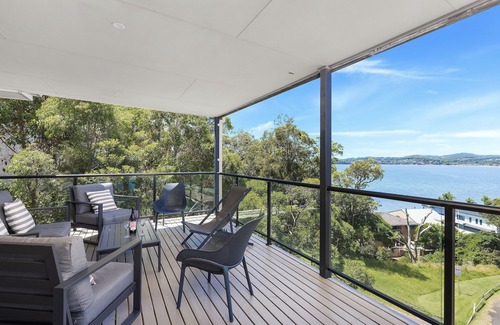 Salamander Bay House | Wanda Point House - pure tranquillity and walk to beach