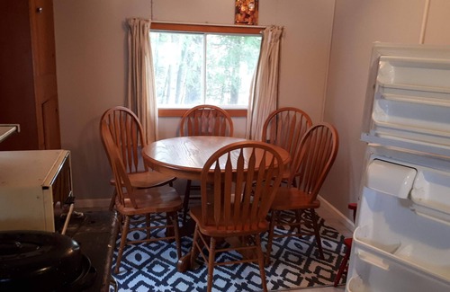 Madawaska Valley Cottage | Wandas cozy duplex cabin