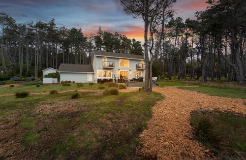 Anchor Bay House | Wander Anchor Bay
