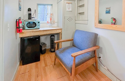 Eureka Springs Historic District Cabin | Wanderoo Lodge