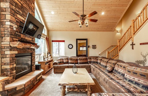 Williams Cabin | Want Snow? Book Now! Buck N Ham Palace
