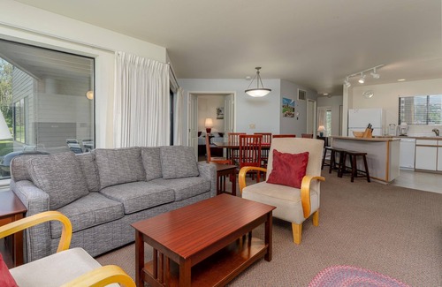 Wapato Point Condo | Wapato Point Condo on Lake Chelan with Resort Amenities! 2Bed/2Bath, Upper Floor-Unit 671