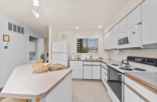 Wapato Point Condo | Wapato Point Condo on Lake Chelan with Resort Amenities! 2Bed/2Bath, Upper Floor-Unit 671