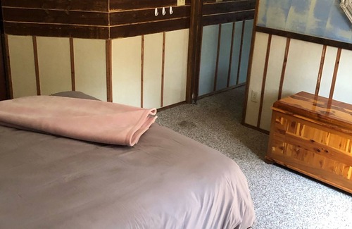 Nathrop Apartment | Wapiti Getaway near Mount Princeton Hot Springs, Nathrop, With private hot tub