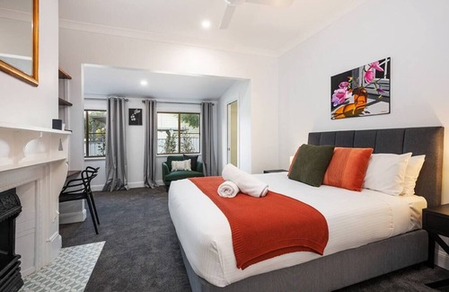 Central Mudgee House | Waratah Up Douro Sunny Central Mudgee Escape