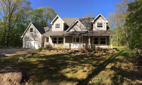 Muskoka Lakes Villa | Wares Muskoka Lakes Estate