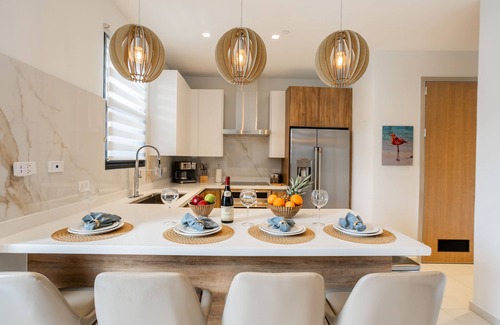 Opal Apartment | Wariruri 3-05 Luxurious Apartment, private balcony!