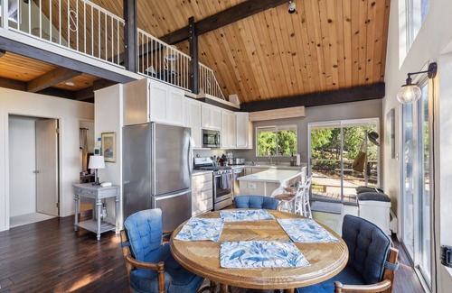 Kelseyville Cottage | Warm And Cozy Mountain And Lake View Haven 2 Bedroom Cottage by RedAwning
