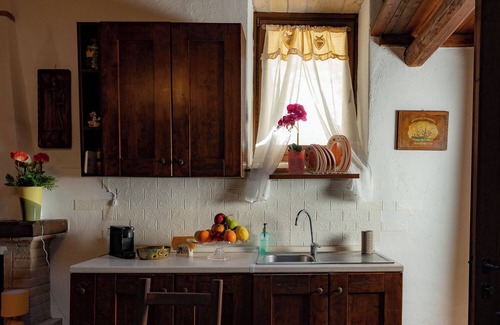 San Michele in Teverina Villa | Warm farmhouse in the hamlet, on three levels with Jacuzzi