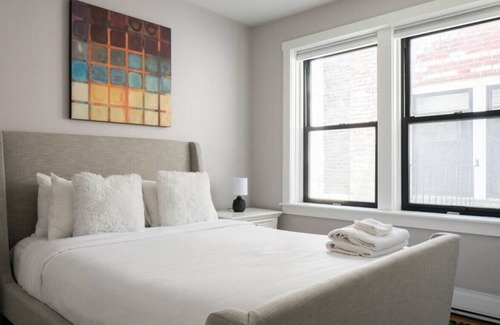 Theatre District Apartment | Warr16-1/1 · Charming Theater District 1Br | Walk Anywhere!