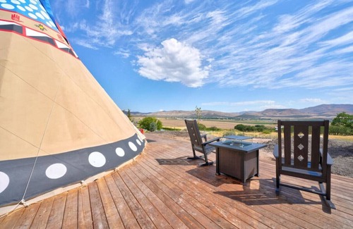 Mount Pleasant RV Rental | Warrior's Lodge · Glamping Teepee Mtn Escape King Bed & Private Bath