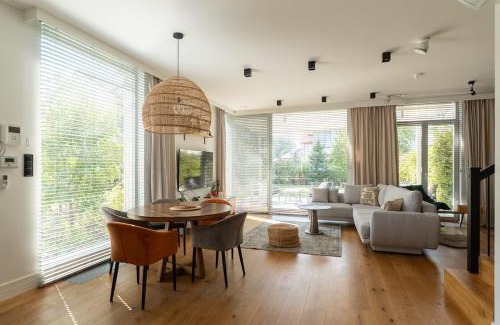 Konstancin-Jeziorna Apartment | Warsaw Concierge Konstancin Garden Sauna Yoga