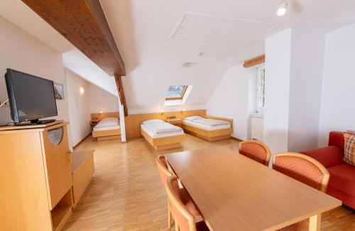 Neumagen-Dhron House | Warsberger Weinhof - Hotel & Weinwirtschaft