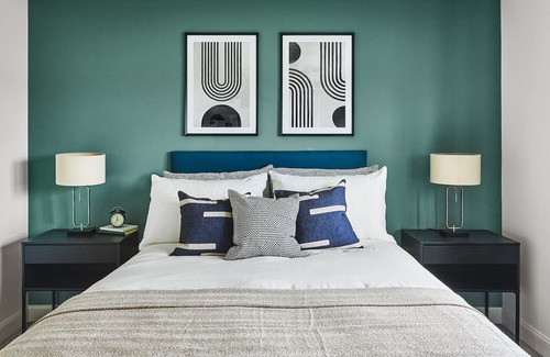 Coventry House | Warwick Serviced Home for 6 walk to University