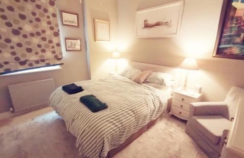 Warwick Apartment | Warwick Square