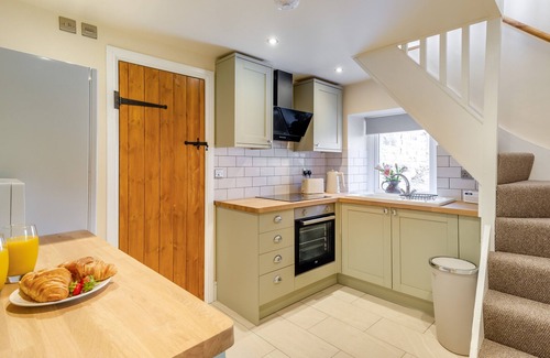Beeley House | Wash House Cottage - One Bedroom House, Sleeps 2