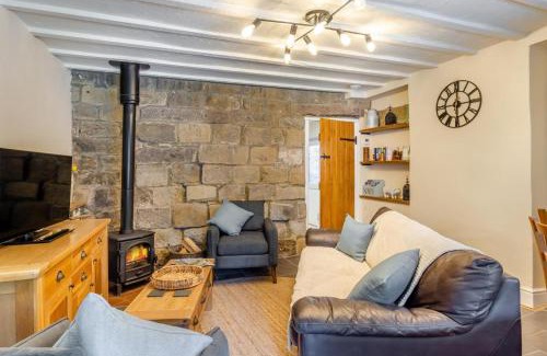Beeley House | Wash House Cottage