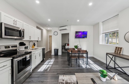 Albany Apartment | Washington Lofts 109 Spacious 1 Bedroom 1 Bath