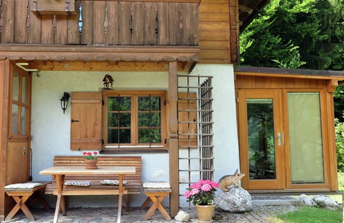Aschau im Chiemgau Apartment | "wasserfall" Baubiologische Ferienwohnung 60 qm, Zwei Extra Schlafzimmer