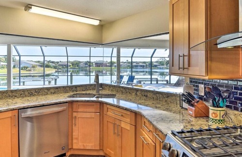 Palm Harbor House | Watch Dolphins Play From The Patio