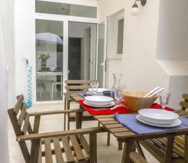 Santos Apartment | Watching Lisbon Apartments