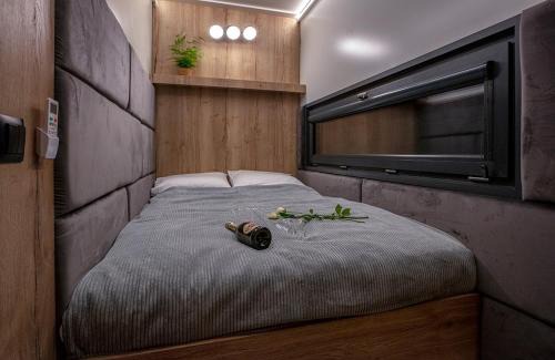 Kierwik Boat Rental | Water Hideout - Floating Secret Spot in Mazury