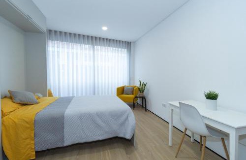 Gloria Apartment | Water Lily