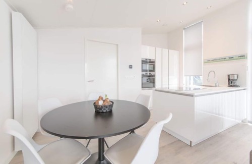 Wemeldinge House | Water Resort Oosterschelde - huisnr. 47A by Interhome
