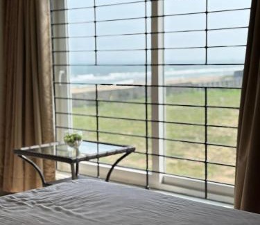 Kanathur Apartment | Water's egde service apartment
