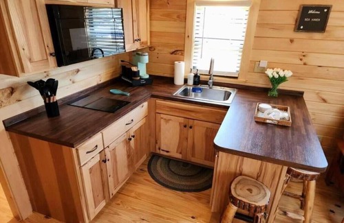 Sneads Ferry Cabin | Water view Cabin near North Topsail Beach