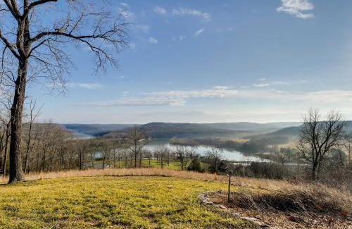 Carroll County House | Water-View Home Half Mile to Table Rock Lake