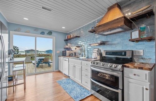 Topsail Beach House | Water view house Topsail beach with Golf cart