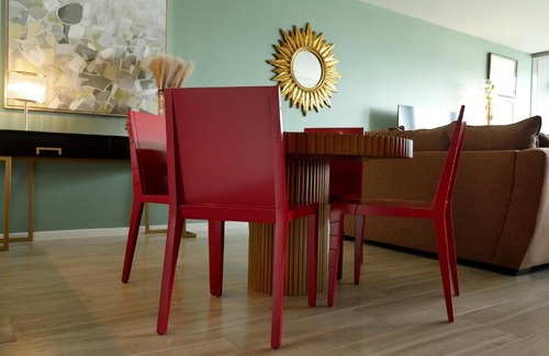 Bur Dubai Apartment | Water Views At Large Luxury One Bed