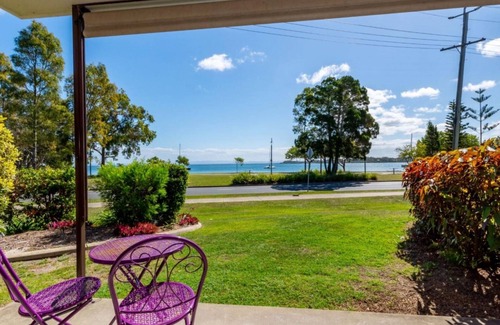 Bongaree Apartment | WATER VIEWS IN THE HEART OF BONGAREE