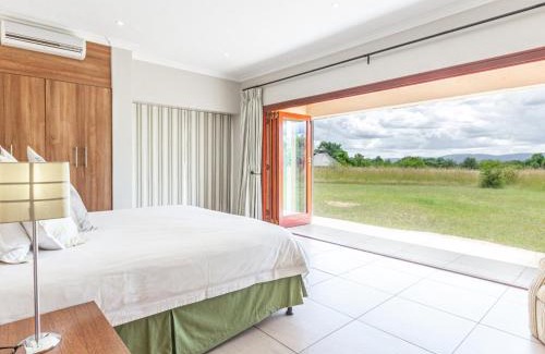 Leeupoort Villa | Waterberg House at Zebula - 8 adults and 4 kids under 10 years