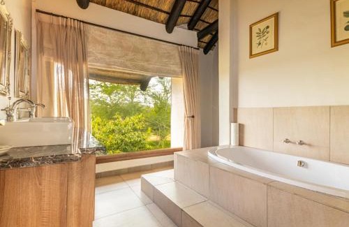 Leeupoort Villa | Waterberg House at Zebula - 8 adults and 4 kids under 10 years