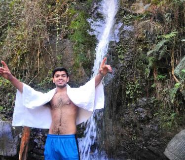 Shimla Apartment | Waterfall homestay mashobra