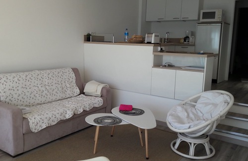 Saint-Aygulf Apartment | Waterfront 2-person apartment - direct beach access