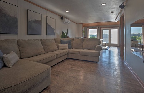 Osceola House | Waterfront, 25 min to ND, Dog & Fam Friendly