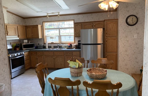 Conneaut Lakeshore House | Waterfront 3 Bedroom 2 Bath Home with DOCK!