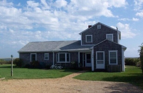Katama House | Waterfront 4 bedroom, 3 bath home. Spectacular 180 degree view of Katama Bay