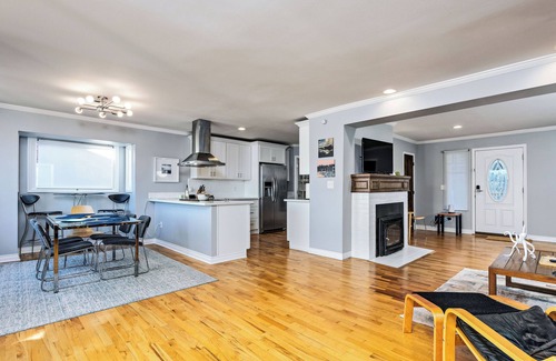 Bremerton House | Waterfront 4-bedroom spacious house with AC and WiFi in lovely Bremerton