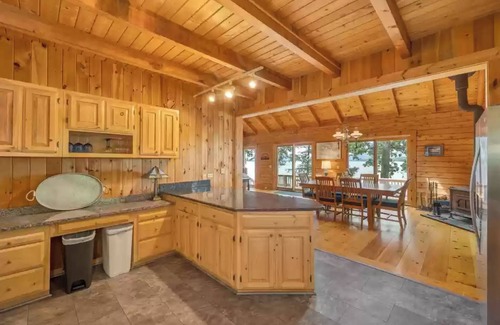 Alton Bay Cabin | Waterfront at Winnipesaukee with incredible views! Boat Required