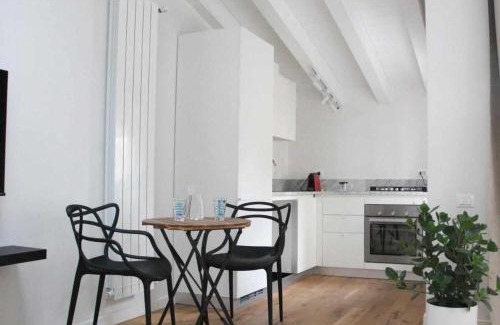 Venezia Nuova Apartment | Waterfront balcony I Grani 4 Resort Style Suite
